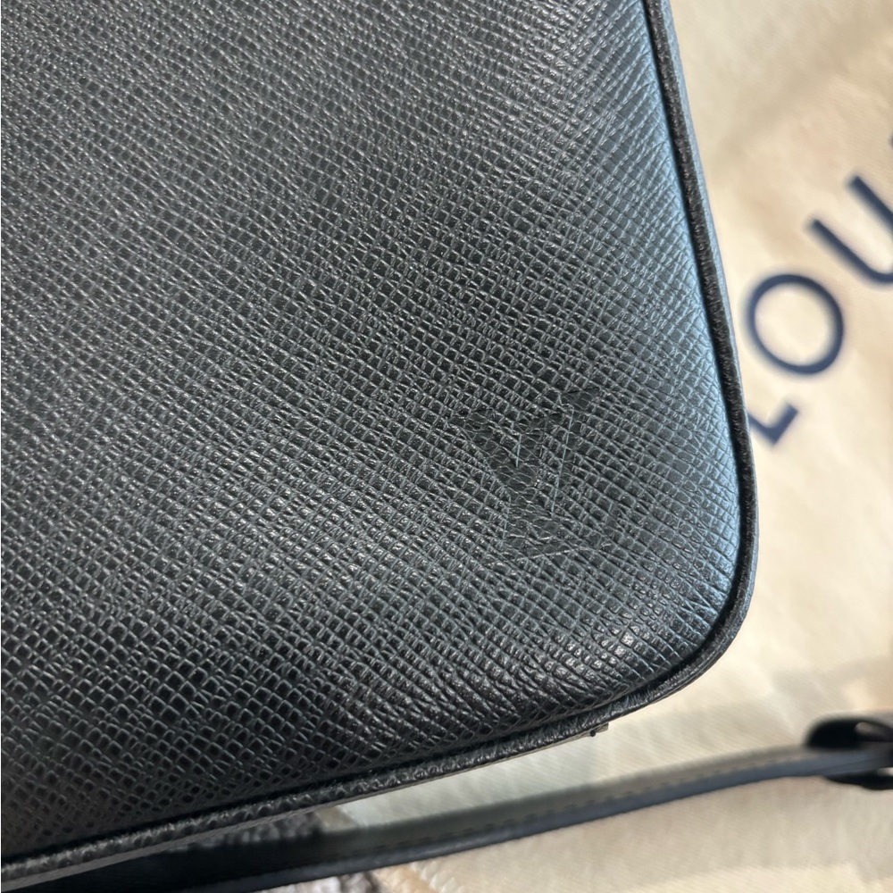 Louis Vuitton Black Briefcase Sleek Professional Design - Picture 5 of 8
